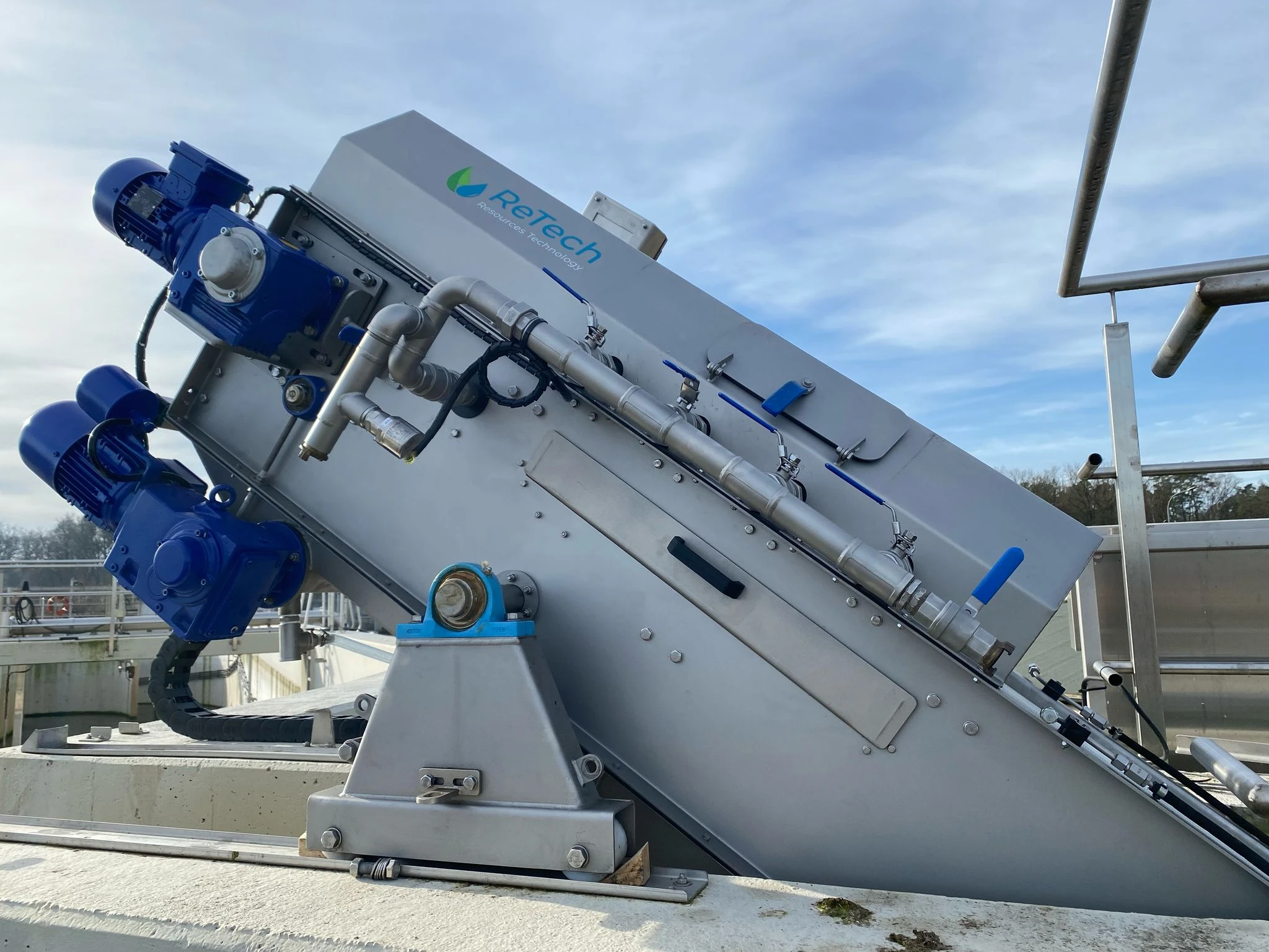 whatsapp-image-2025-02-28-at-121244